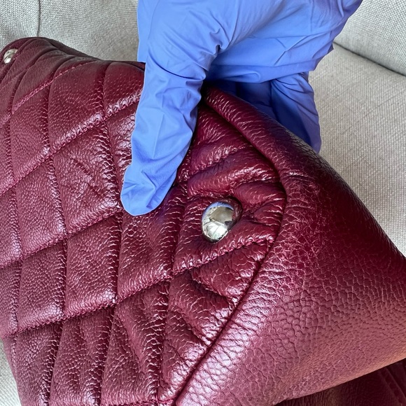 Authentic Vintage Timeless Large quilted timeless CC soft tote - Picture 15 of 17